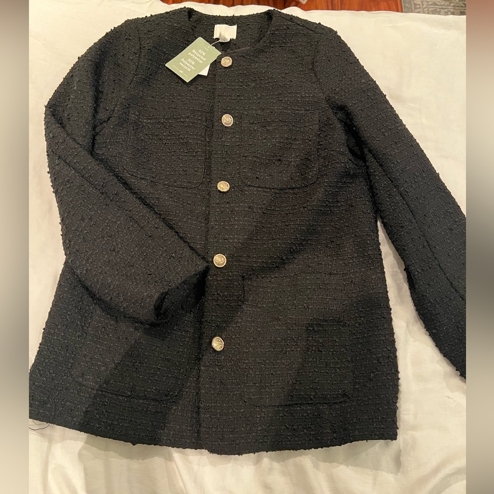 H&M jacket brand new with tags. Gold buttons super good for fall and winter.